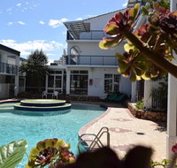West Beach Lagoon 213 Quiet unit - Mackay Tourism