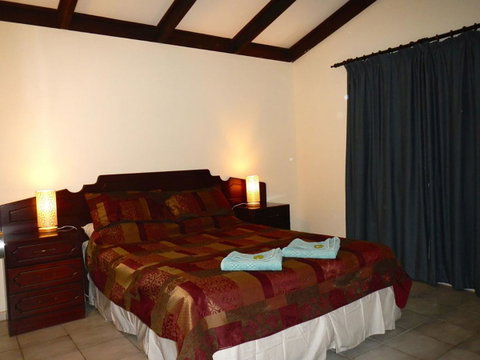 Wildsights Villas - Mackay Tourism 7