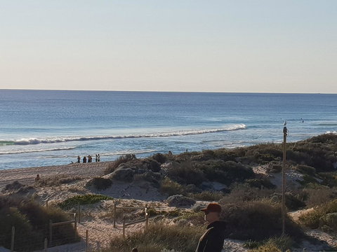 Scarborough - Oceanview 2 Bed, 2 Bathroom Apartment - Mackay Tourism 3