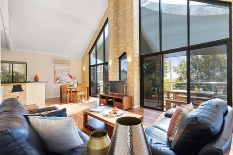 Swanview Ardross Shortstays - Mackay Tourism 1