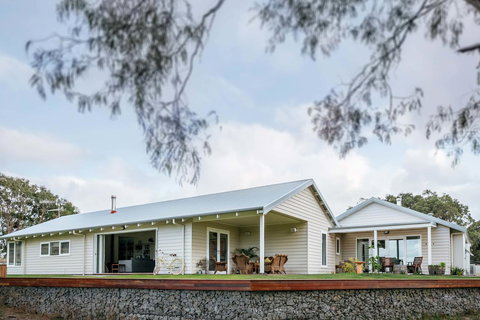 Stablebase - Mackay Tourism 3