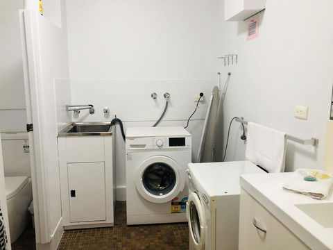 West Beach Lagoon 221 - Stylish Apartment! - Mackay Tourism 12