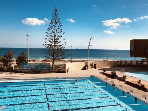 West Beach Lagoon 221 - Stylish Apartment! - Mackay Tourism 24