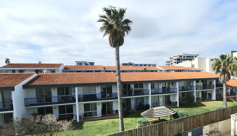 West Beach Lagoon 221 - Stylish Apartment! - Mackay Tourism 0