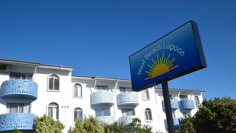 West Beach Lagoon 221 - Stylish Apartment! - Mackay Tourism 14