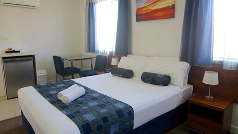Pinnacles Edge Resort - Mackay Tourism 9