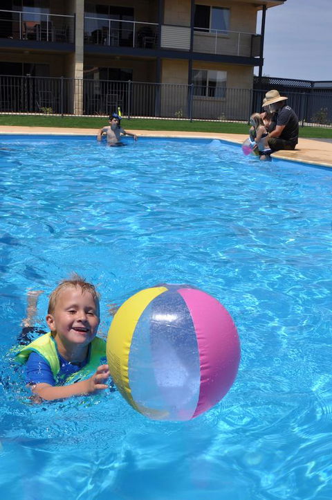 Pinnacles Edge Resort - Mackay Tourism 12