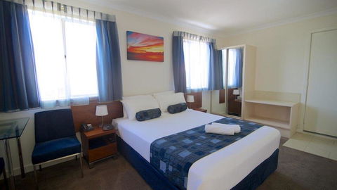 Pinnacles Edge Resort - Mackay Tourism 1