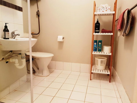 Fremantle Coastal Stay - 1 Bedroom Central Apartment - Mackay Tourism 2