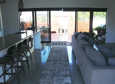 Bayside Luxury Escape Busselton - Mackay Tourism 25