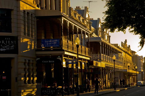Studio 204 With Harbour, Ocean And Sunset Views From The Balcony - Mackay Tourism 27