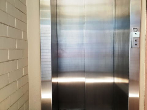 Studio 204 With Harbour, Ocean And Sunset Views From The Balcony - Mackay Tourism 19