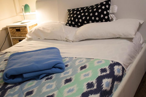 Esperance YHA - Mackay Tourism 4