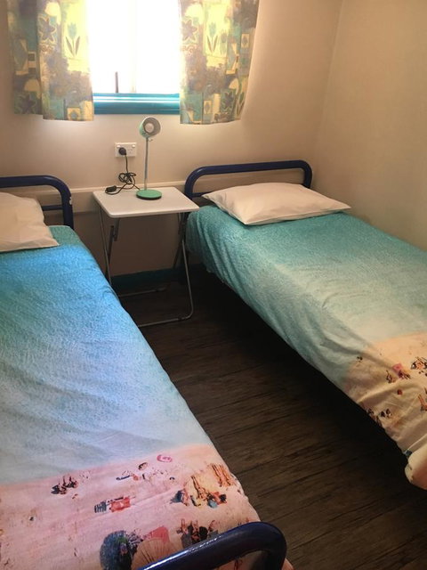 Esperance YHA - Mackay Tourism 8