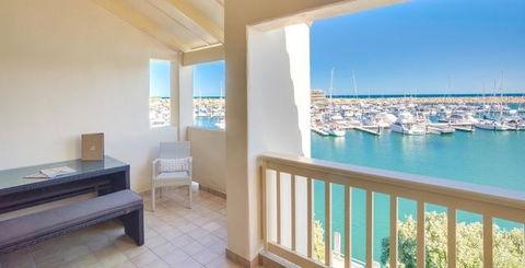 The Marina Hotel - Mindarie - Mackay Tourism 9