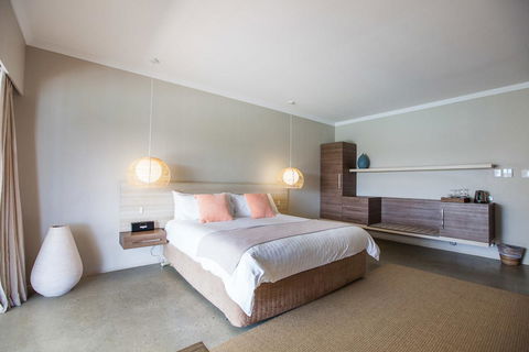 The Marina Hotel - Mindarie - Mackay Tourism 6