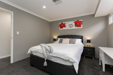 Perth Comfy Stays - Mackay Tourism 29