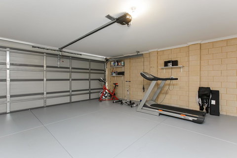 Perth Comfy Stays - Mackay Tourism 21