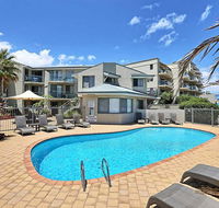 Scarborough Beach Front Resort - Shell Seven - Mackay Tourism