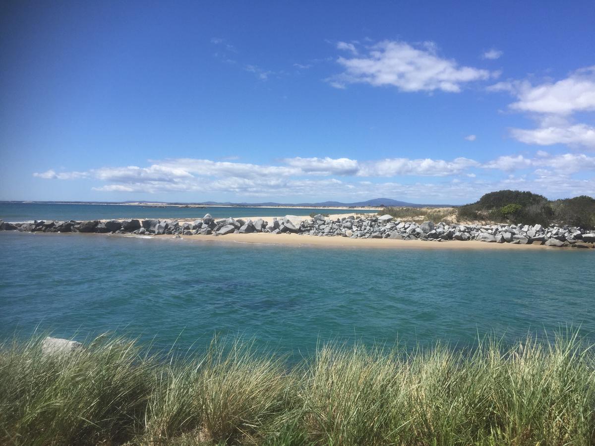 Gravelly Beach TAS Mackay Tourism