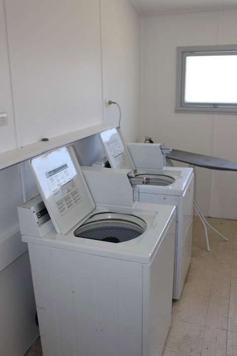 Tullah Lakeside Lodge - Mackay Tourism 27