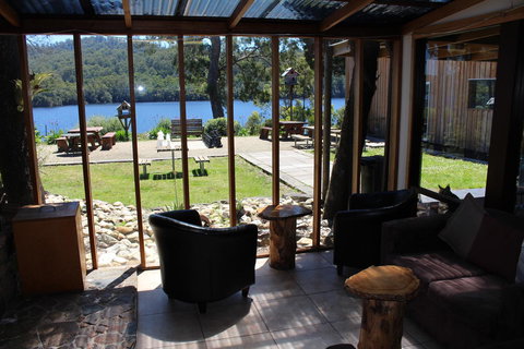 Tullah Lakeside Lodge - Mackay Tourism 28