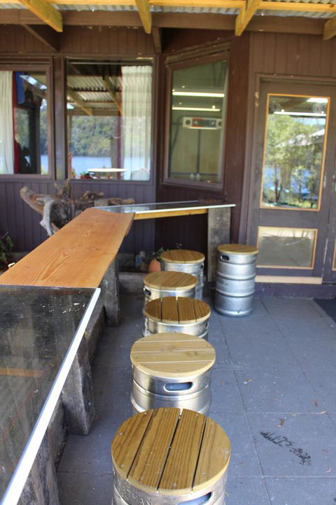 Tullah Lakeside Lodge - Mackay Tourism 24