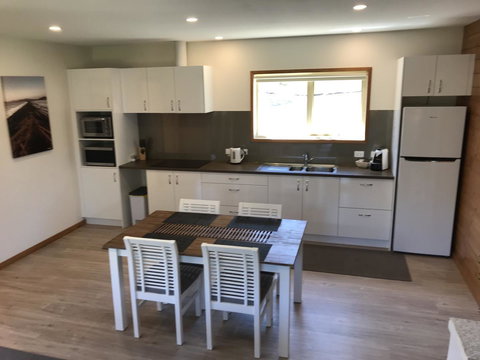 Loma Cottages - Mackay Tourism 0