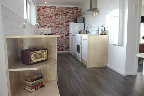 Boomers Retreat, Alonnah, Bruny Island - Mackay Tourism 9