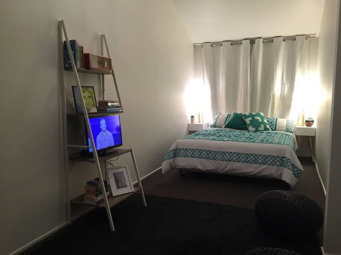 Boomers Retreat, Alonnah, Bruny Island - Mackay Tourism 6