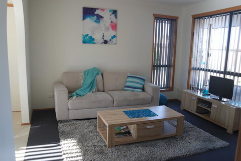 Modern 2 Bedroom Appartment - Mackay Tourism 0