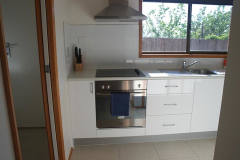 Modern 2 Bedroom Appartment - Mackay Tourism 4