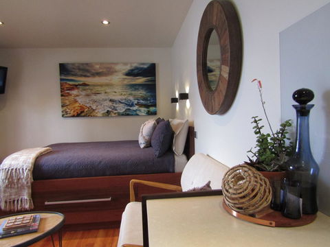 Salt Box Hideaway - Mackay Tourism 0