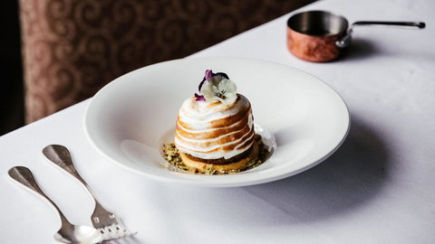 Country Club Tasmania - Mackay Tourism 14