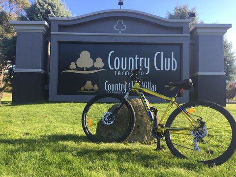 Country Club Tasmania - Mackay Tourism 35