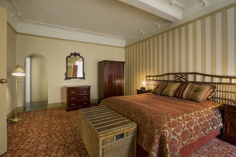 Hadley\'s Orient Hotel - Mackay Tourism 25