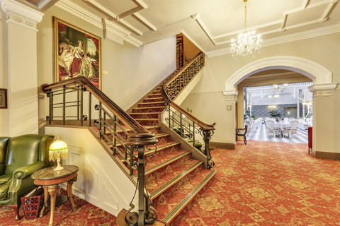 Hadley\'s Orient Hotel - Mackay Tourism 11