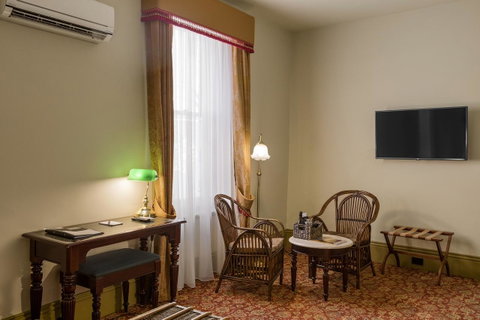 Hadley\'s Orient Hotel - Mackay Tourism 29