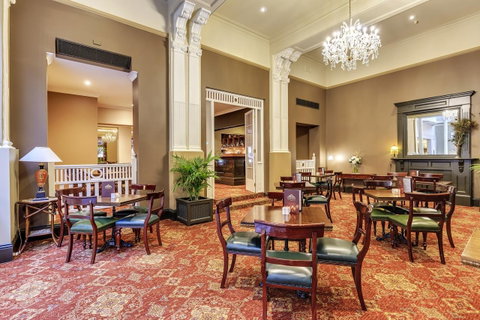 Hadley\'s Orient Hotel - Mackay Tourism 10
