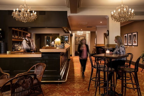 Hadley\'s Orient Hotel - Mackay Tourism 15