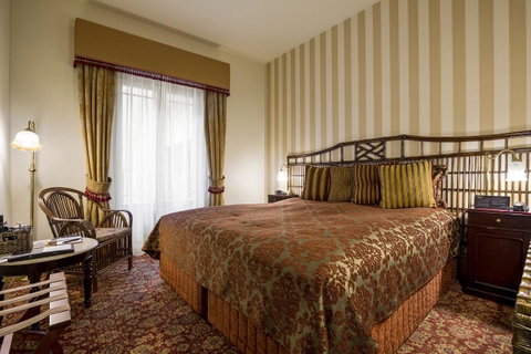 Hadley\'s Orient Hotel - Mackay Tourism 32