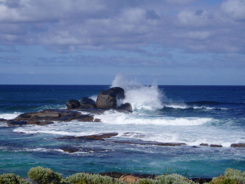 Seascape Beach House - Mackay Tourism 6