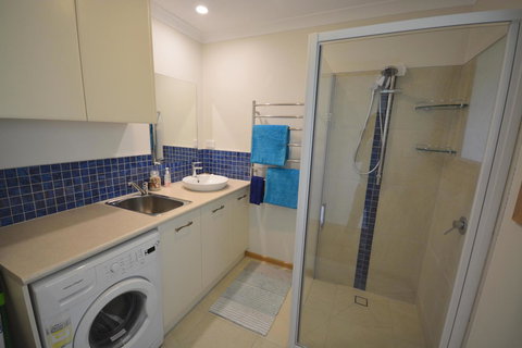 Seascape Beach House - Mackay Tourism 22