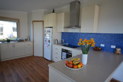 Seascape Beach House - Mackay Tourism 18