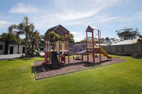 Georges Bay Apartments - Mackay Tourism 41