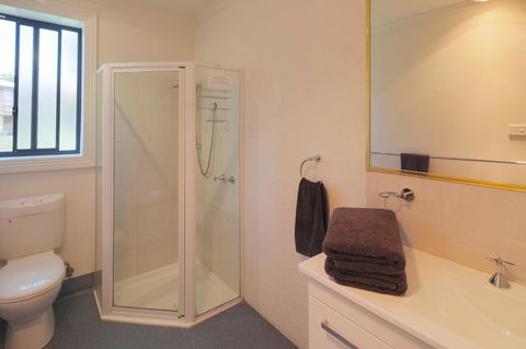 Georges Bay Apartments - Mackay Tourism 32
