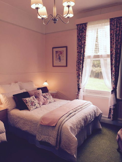 Wandering Geese Boutique Bed And Breakfast - Mackay Tourism 7