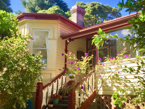 Wandering Geese Boutique Bed And Breakfast - Mackay Tourism 2