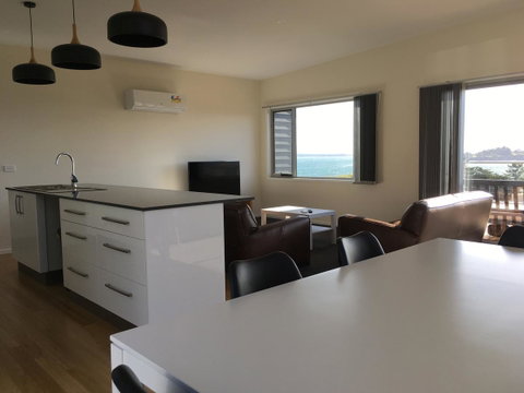 Couples Getaway On Bruny Island - Mackay Tourism 31