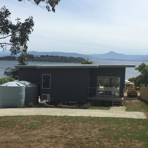 Couples Getaway On Bruny Island - Mackay Tourism 26